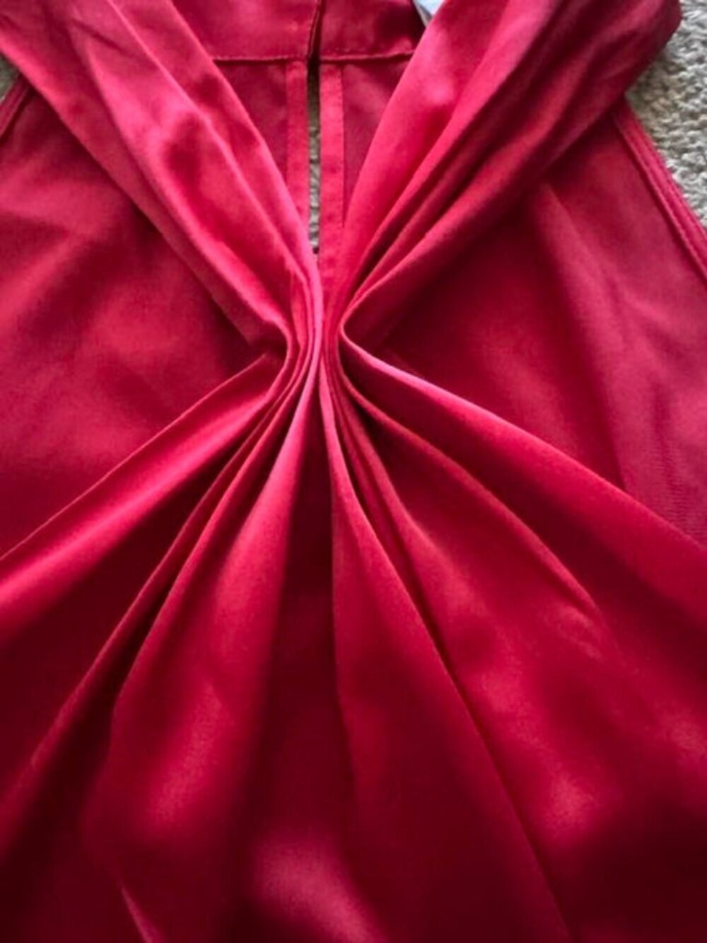 Ann Taylor Petites 12P Women's Red Satin Twist Neck Sleeveless Blouse NWT - Picture 5 of 6